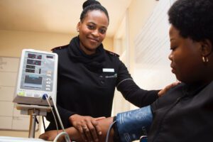Comment devenir infirmière auxiliaire au Québec